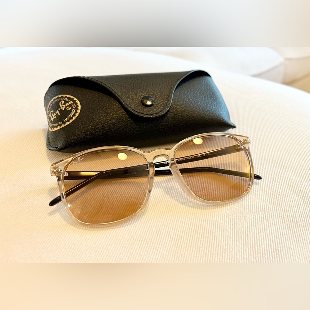LIKE NEW Ray-Ban Navy and Peach Evolve Sunglasses